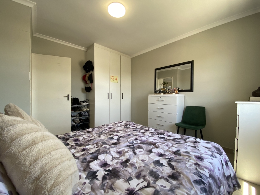 2 Bedroom Property for Sale in De La Haye Western Cape